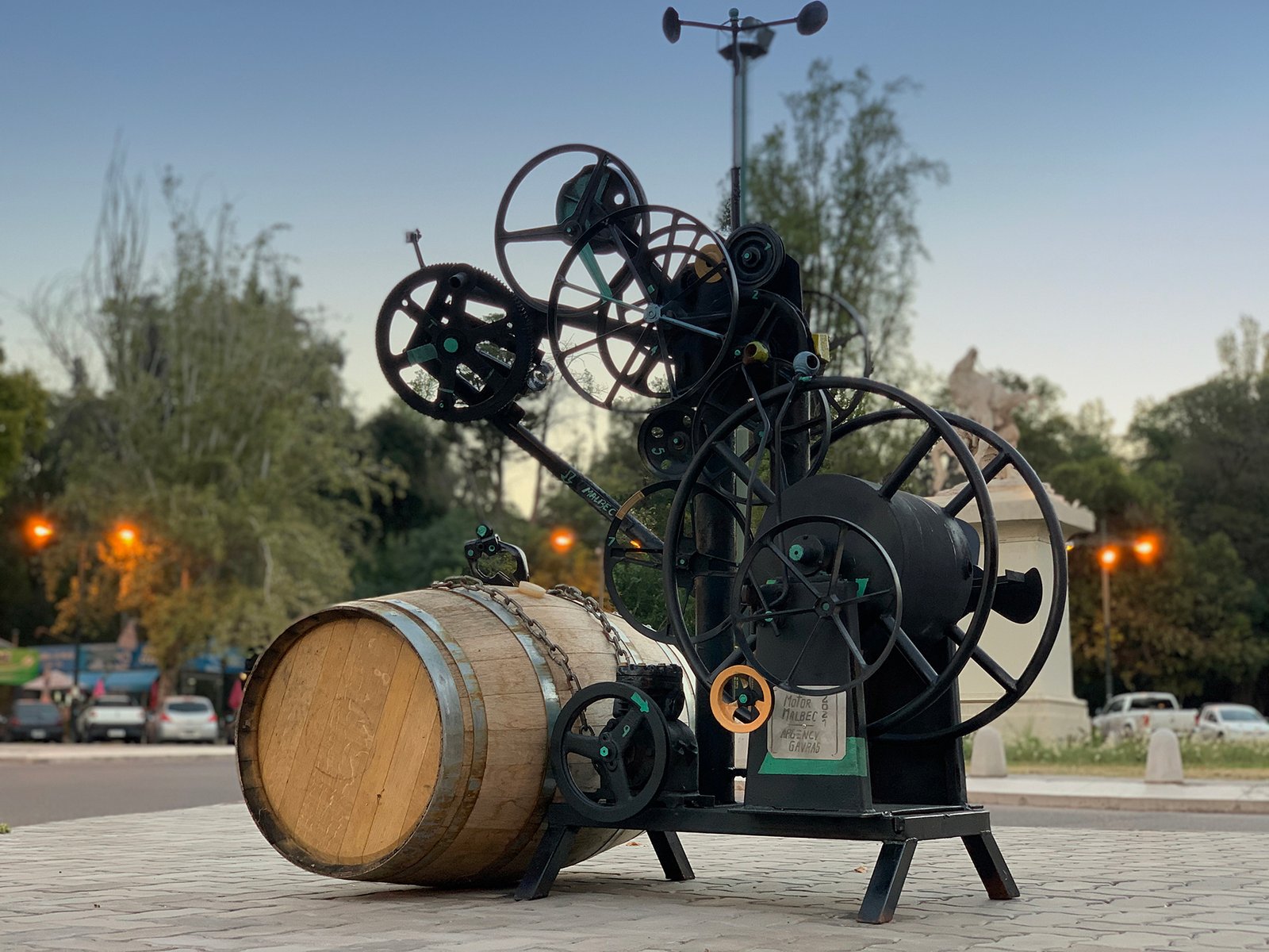 Motor Malbec. Argency, Juan Gavras. Agencia de diseño y publicidad. Mendoza, Argentina. Día mundial del malbec.