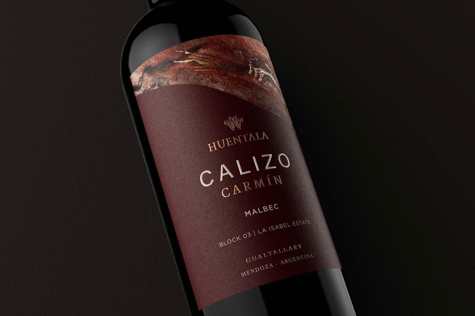 Calizo-carmin_Huentala_Argency_Agencia Creativa. Mendoza, Argentina
